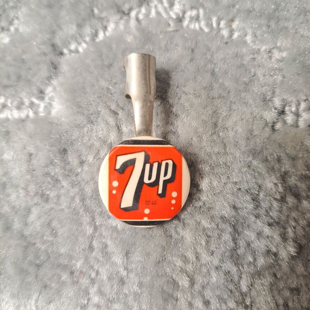 VINTAGE 7UP SODA AD METAL POCKET PENCIL CLIP 1950S MID CENTURY RETRO COLLECTIBLE
